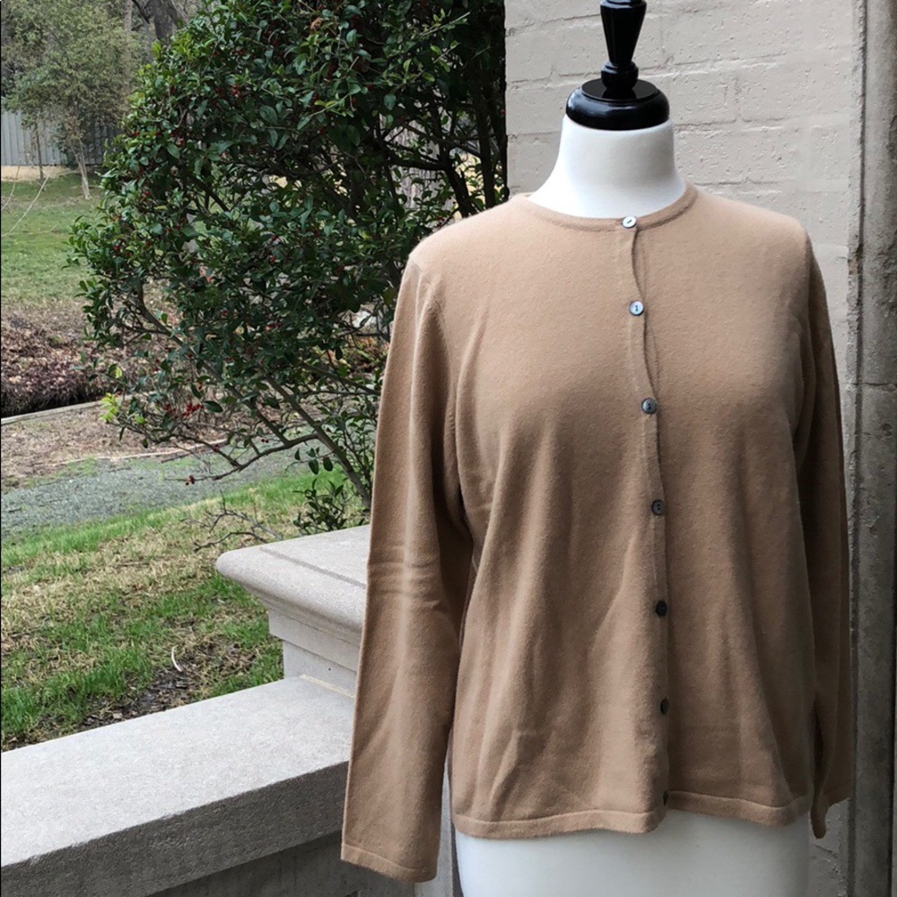 ⭐️🆕[Charter Club] 💯%Cashmere Cardigan Camel